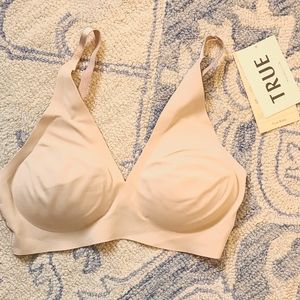 NEW w/ tags True & co true body wirefree plunge bra nude 32c 32d 34a 34b nwt
